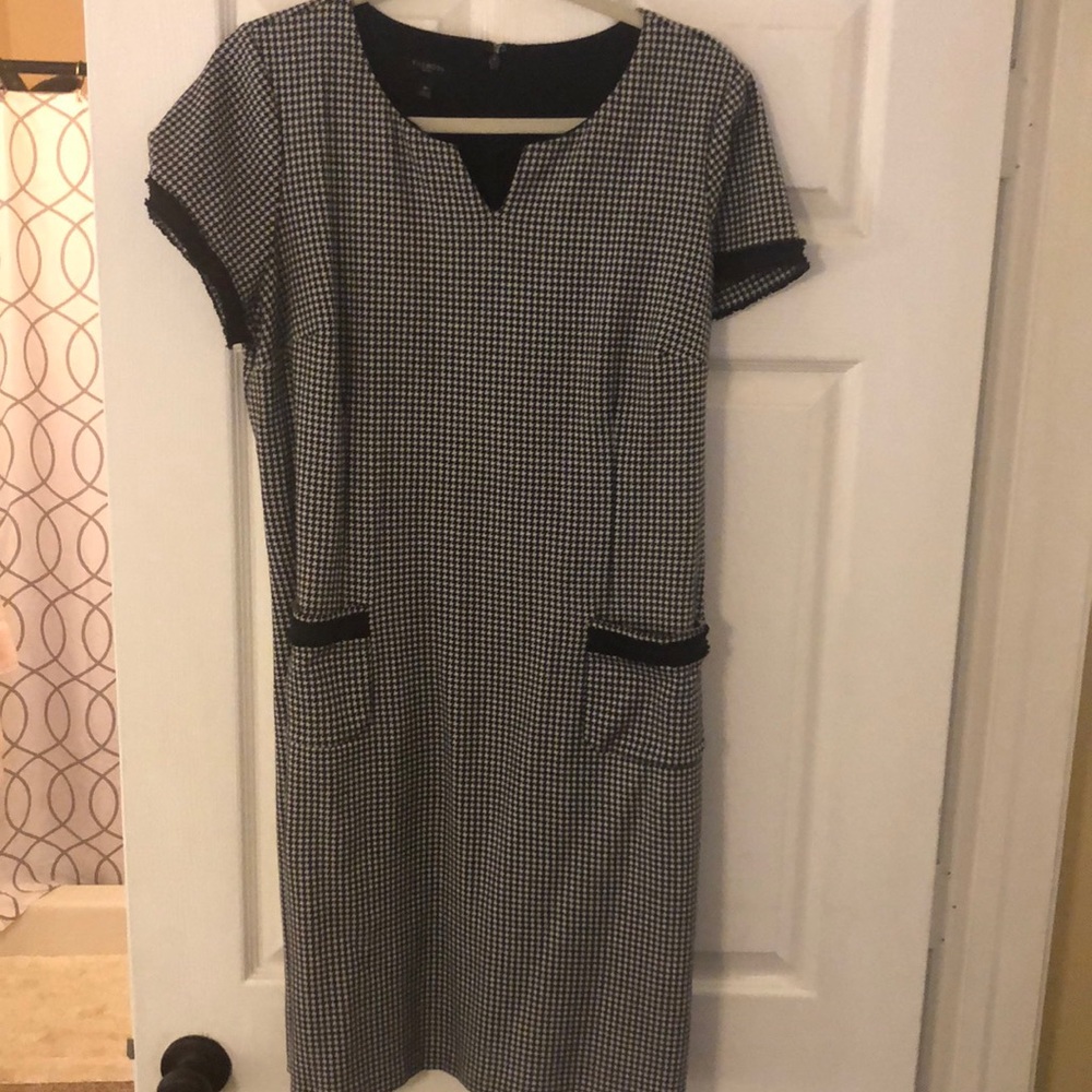 Your next go-to office dress!